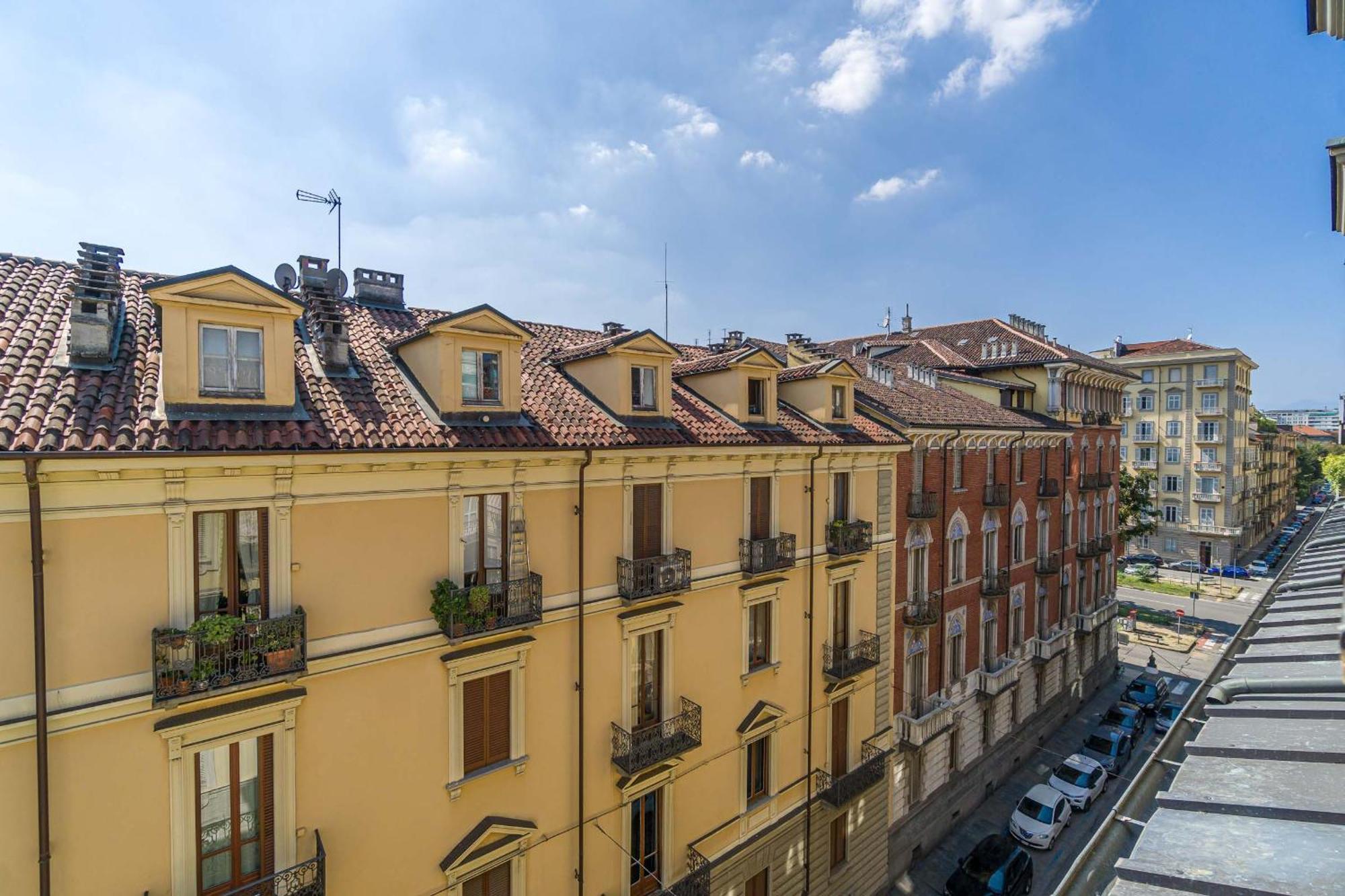 Casa Valeggio Attic Apt Few Steps From Porta Nuova Διαμέρισμα Τορίνο Εξωτερικό φωτογραφία