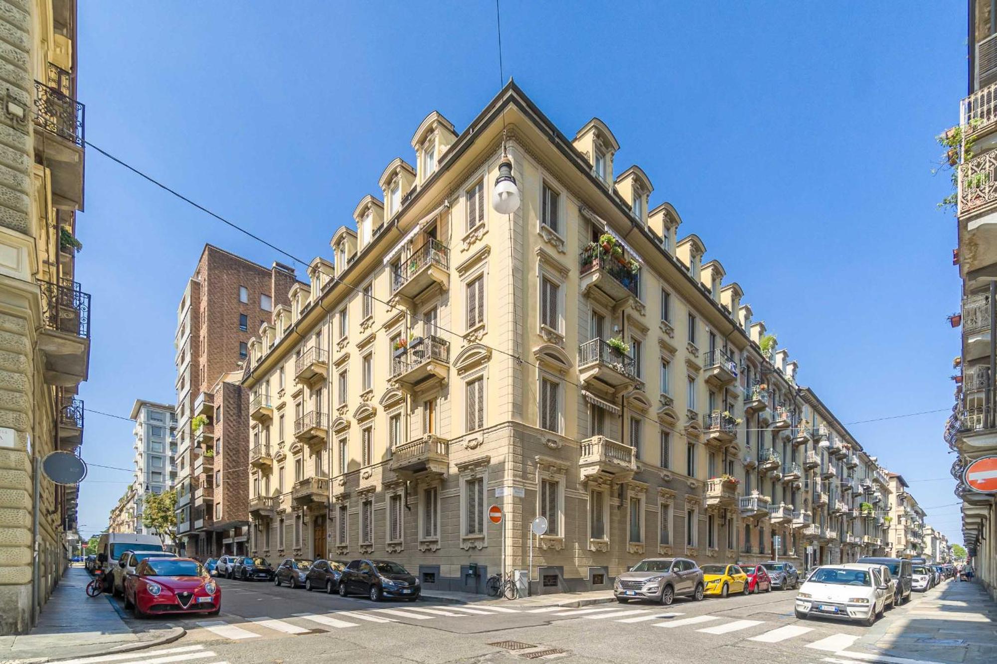 Casa Valeggio Attic Apt Few Steps From Porta Nuova Διαμέρισμα Τορίνο Εξωτερικό φωτογραφία