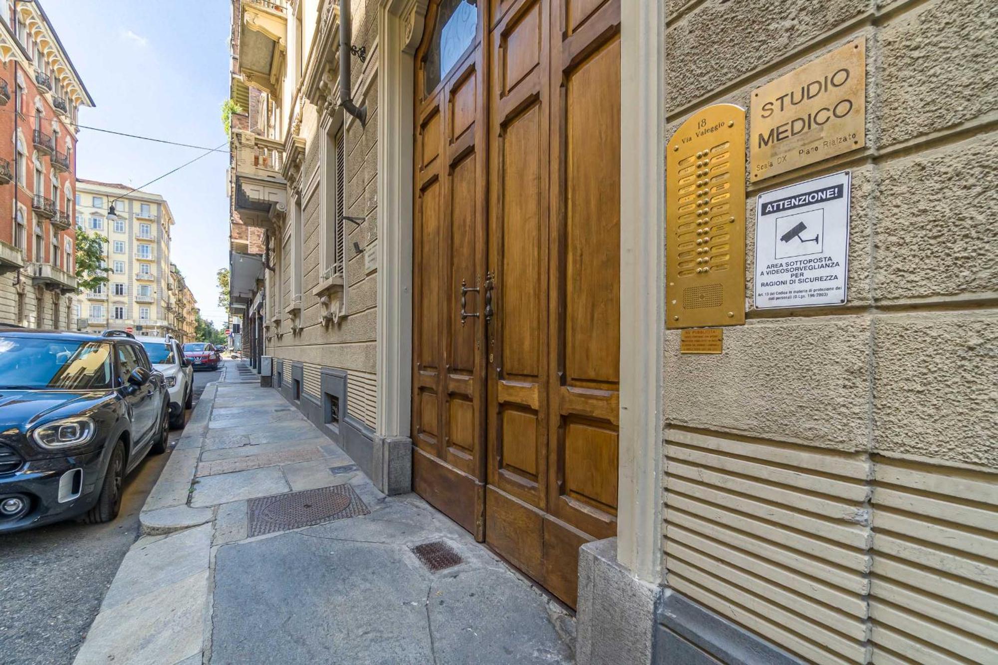 Casa Valeggio Attic Apt Few Steps From Porta Nuova Διαμέρισμα Τορίνο Εξωτερικό φωτογραφία